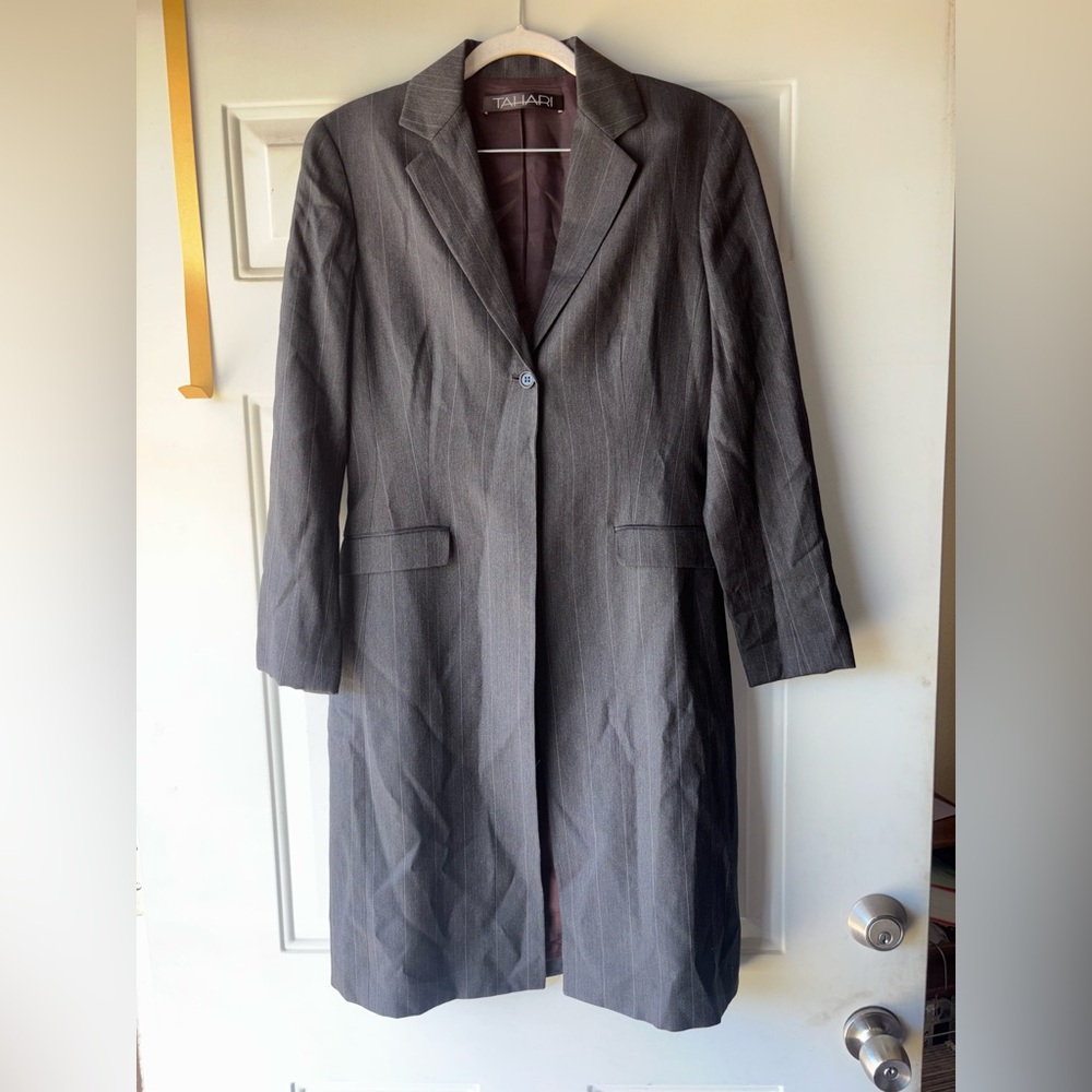 Tahari vintage wool blend long charcoal gray striped jacket size 6